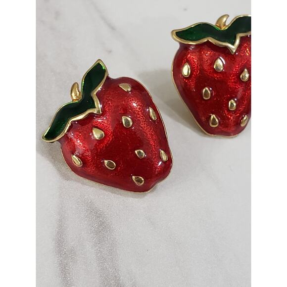 Vintage 90's Avon Very Berry Strawberry‎ Earrings Red Enamel Pierced Gold Tone - Picture 2 of 3